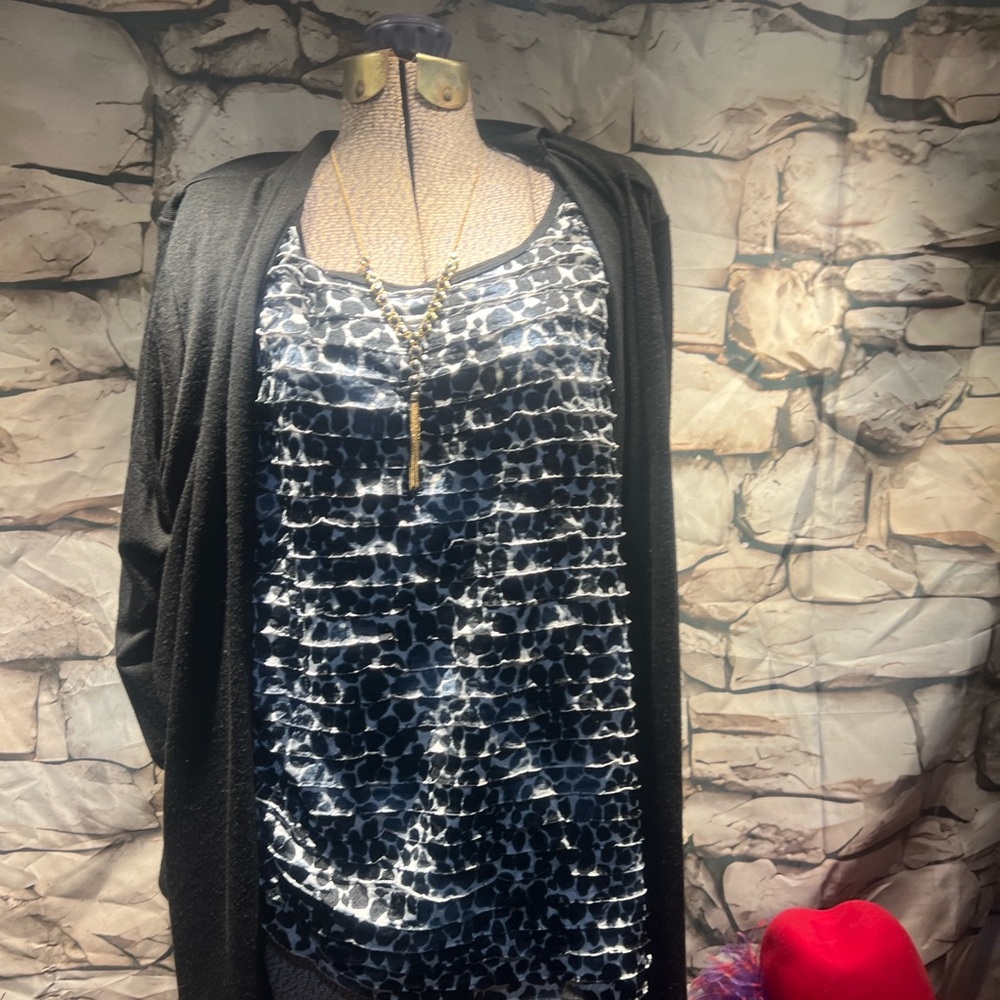 White Stag Black and Gray Knit Top